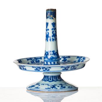 Rökelsehållare, porslin. Qingdynastin, 1800-tal.
