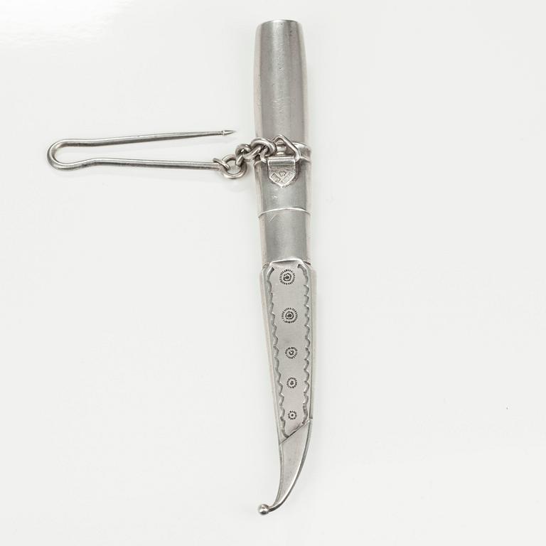 SLIDKNIV, 813 silver, emalj, stål. Suomen Kultaseppä Oy. Början på 1900-tal.