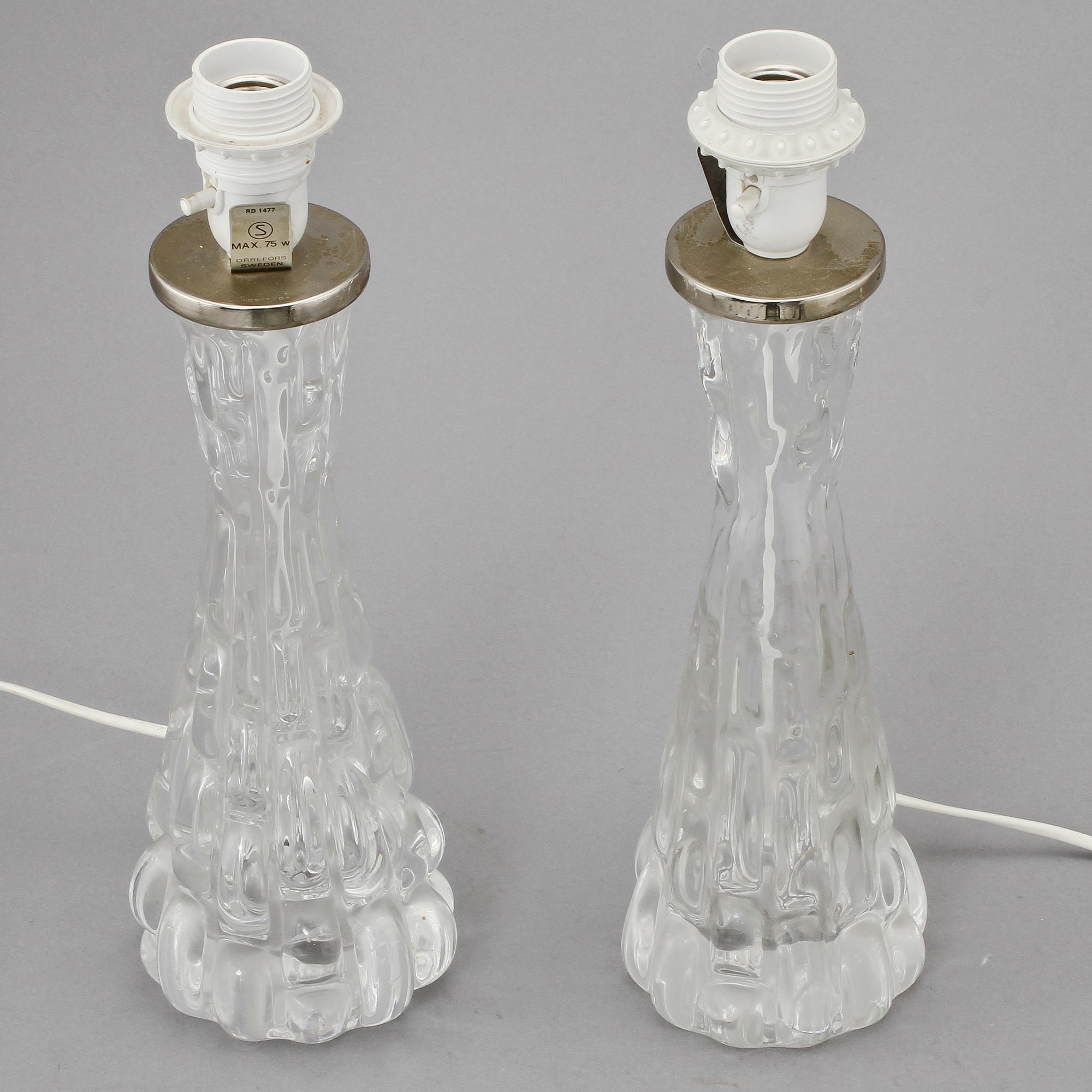 BORDSLAMPOR, ett par, Orrefors, 1900-tal.
