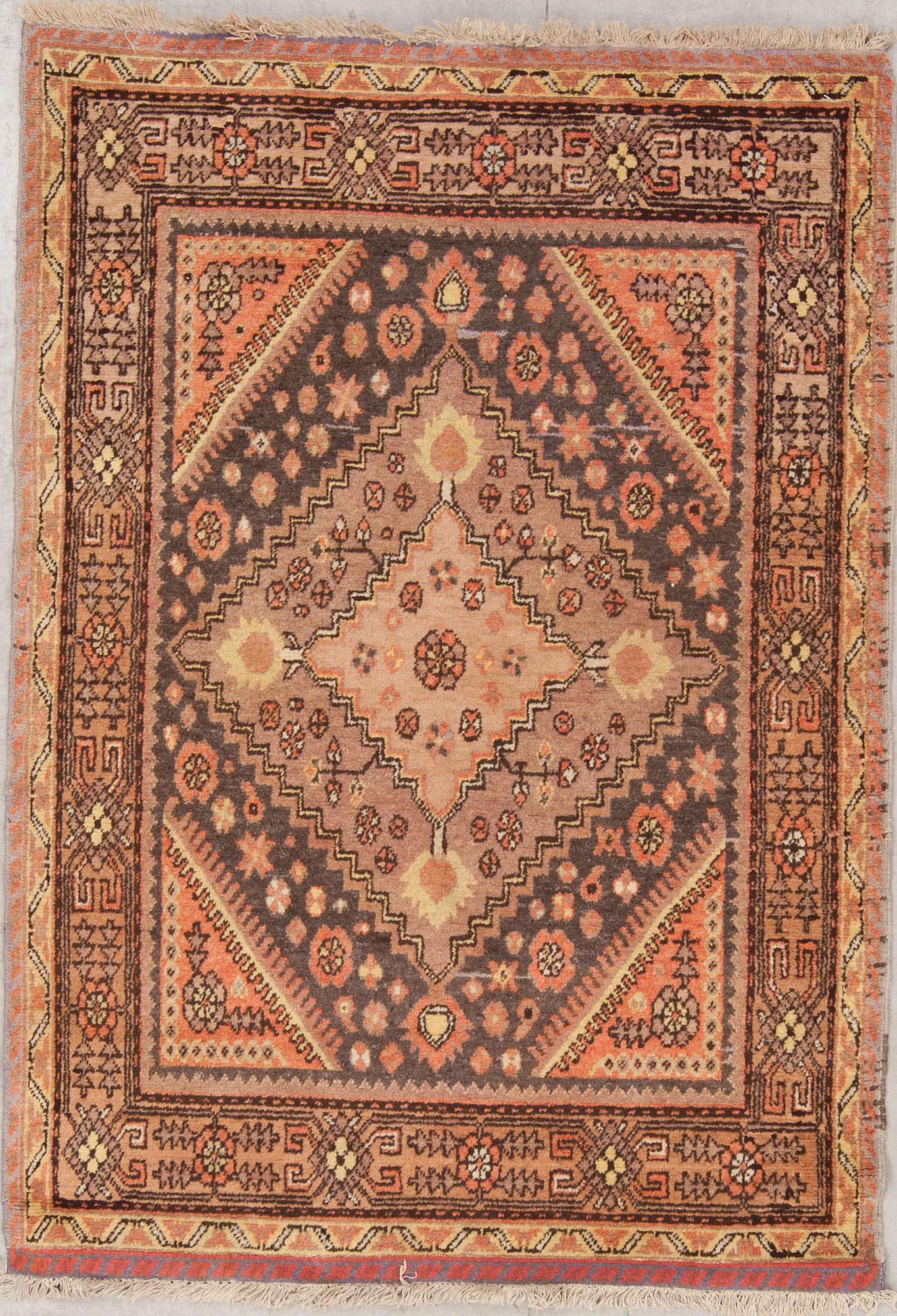MATTA, antik, Kashgar, ca 166 x 117.