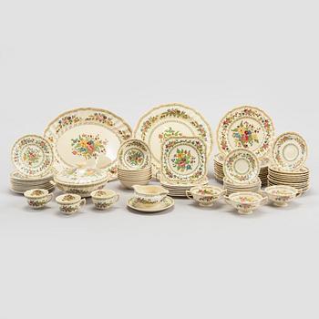 Royal Doulton, A 68-pieces ceramic service, "The Cavendish" D5009, production 1930-1956.