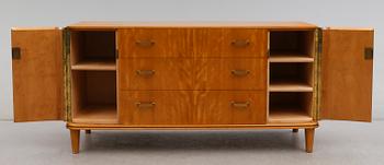 SIDEBOARD, 1900-talets första hälft.