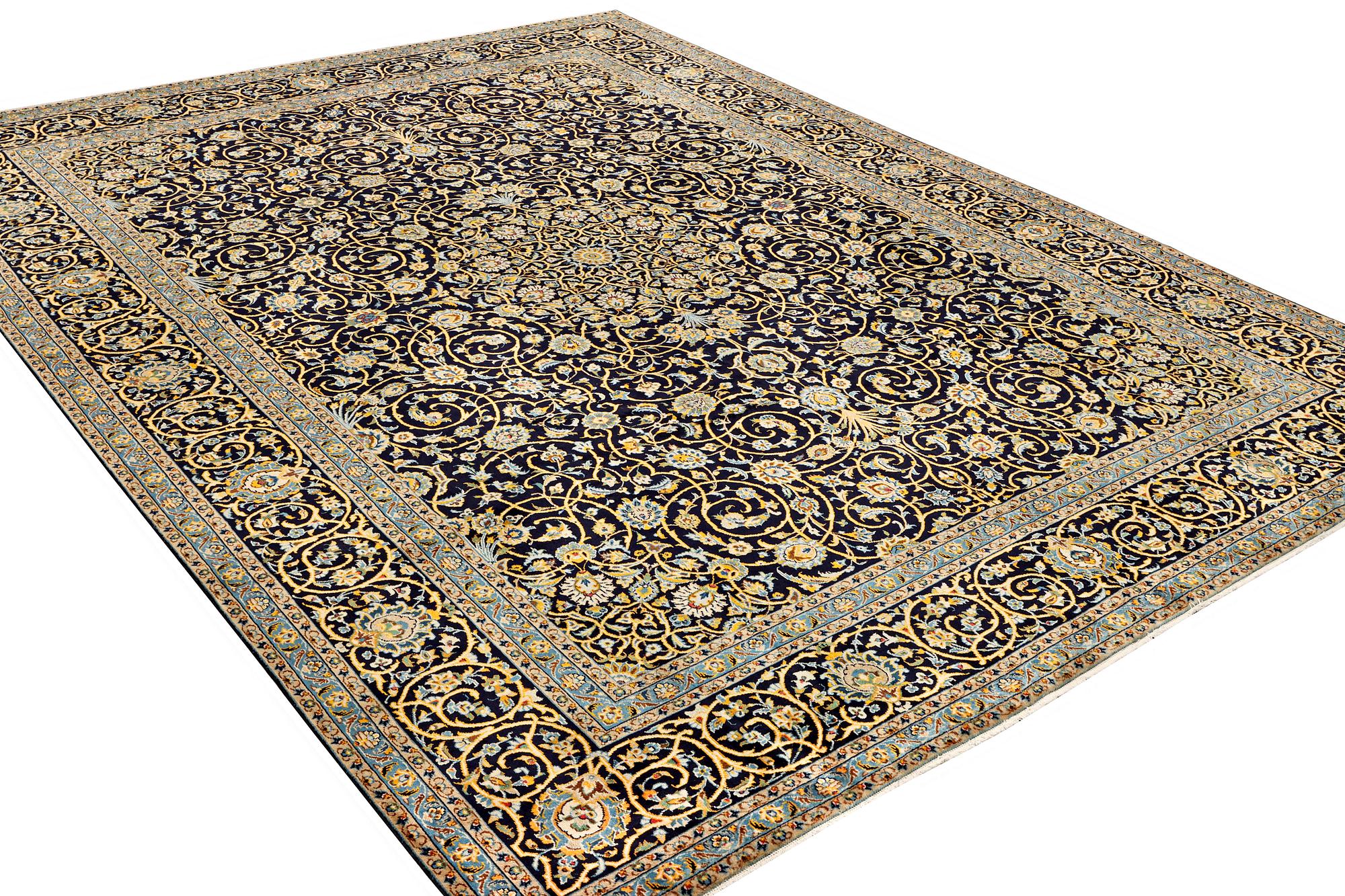 A Kashan carpet, c. 420 x 309 cm.
