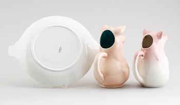 KANNOR OCH FAT, 3 delar, porslin, Sarreguemines och Rörstrand, omkring år 1900.