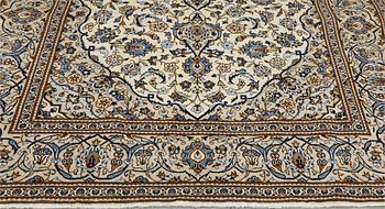 A Keshan carpet, 298 x 200 cm.