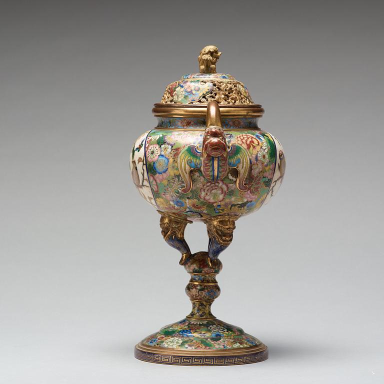 A cloisonné censer with cover, Qing dynasty, circa 1900.