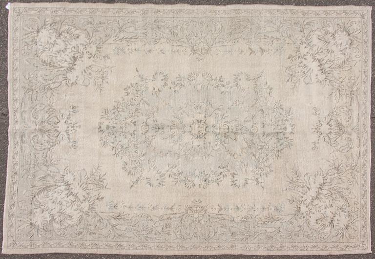 MATTA sk "Vintage-carpet ". Ca 304x220 cm.