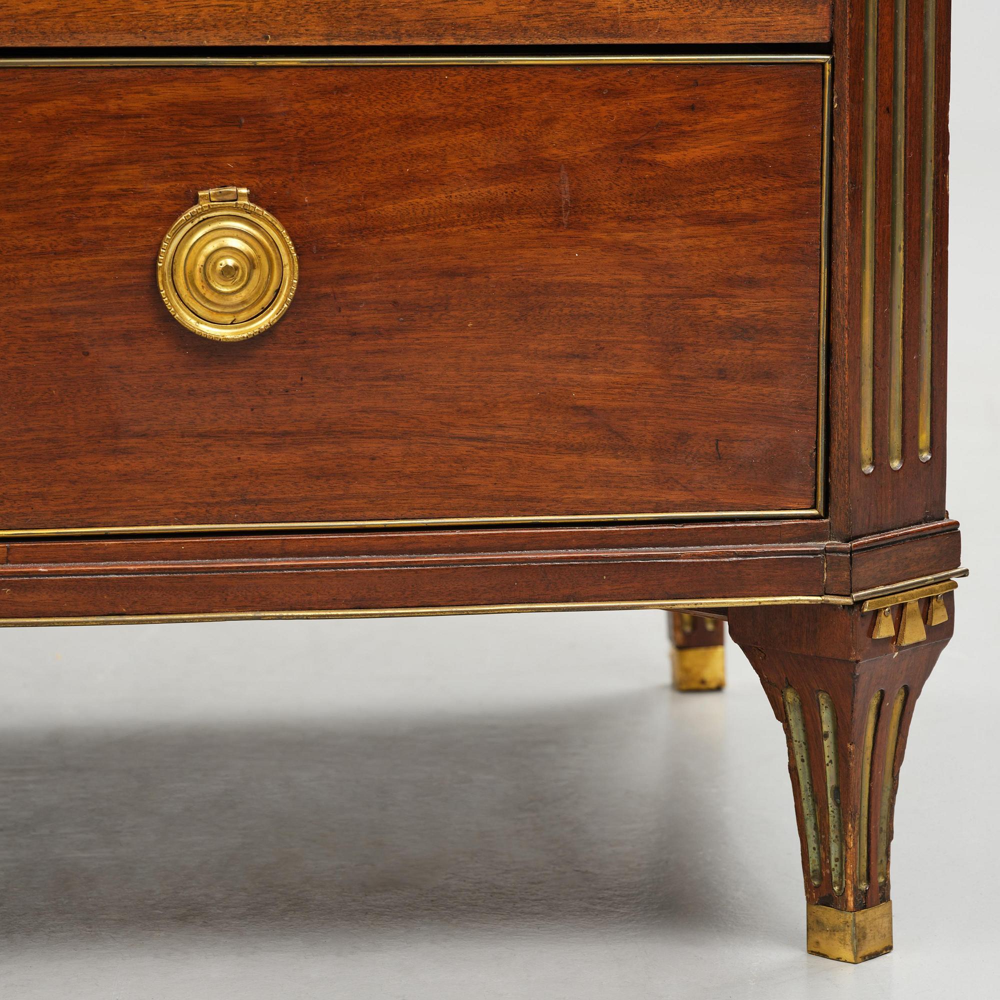 A late Gustavian mahogany commode, Stockholm, late 18th century.