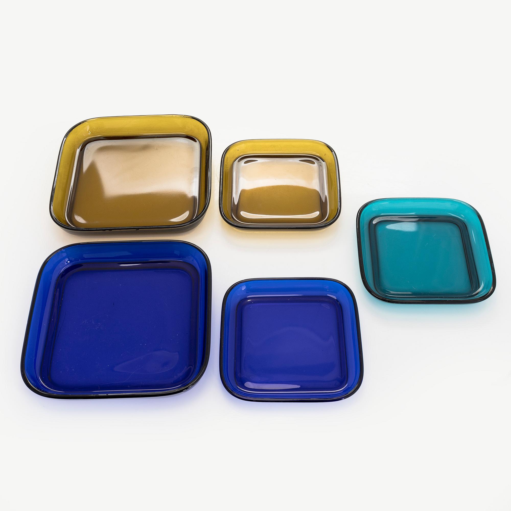 Kaj Franck, lautasia, 9 + 8 kpl, malli 5269, Nuutajärvi.