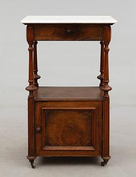 SÄNGBORD, 1800-talets andra hälft.