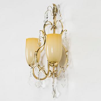 Paavo Tynell, a late 1940s wall light made to order for Taito. Belonged to the Paavo Tynell collection.