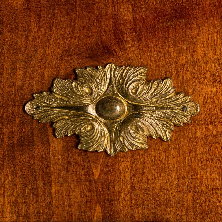 PIEDESTAL, Mahognyfanerad, tidigt 1900-tal.