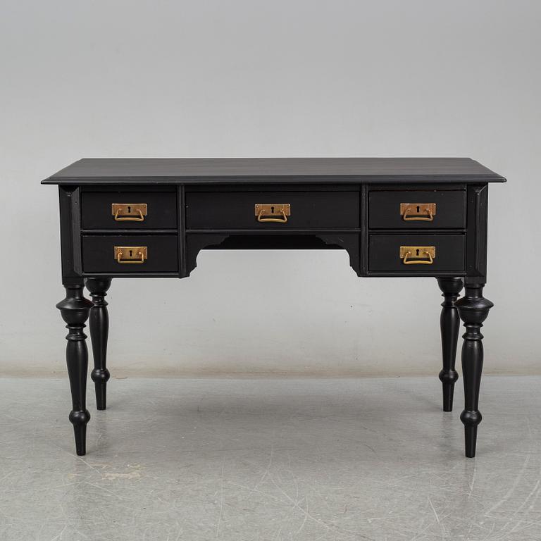 SKRIVBORD, 1900-talets början.