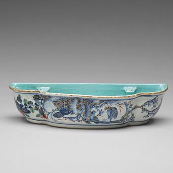854. A blue and white and enamelled basin, Qing dynasty, 18th Century.