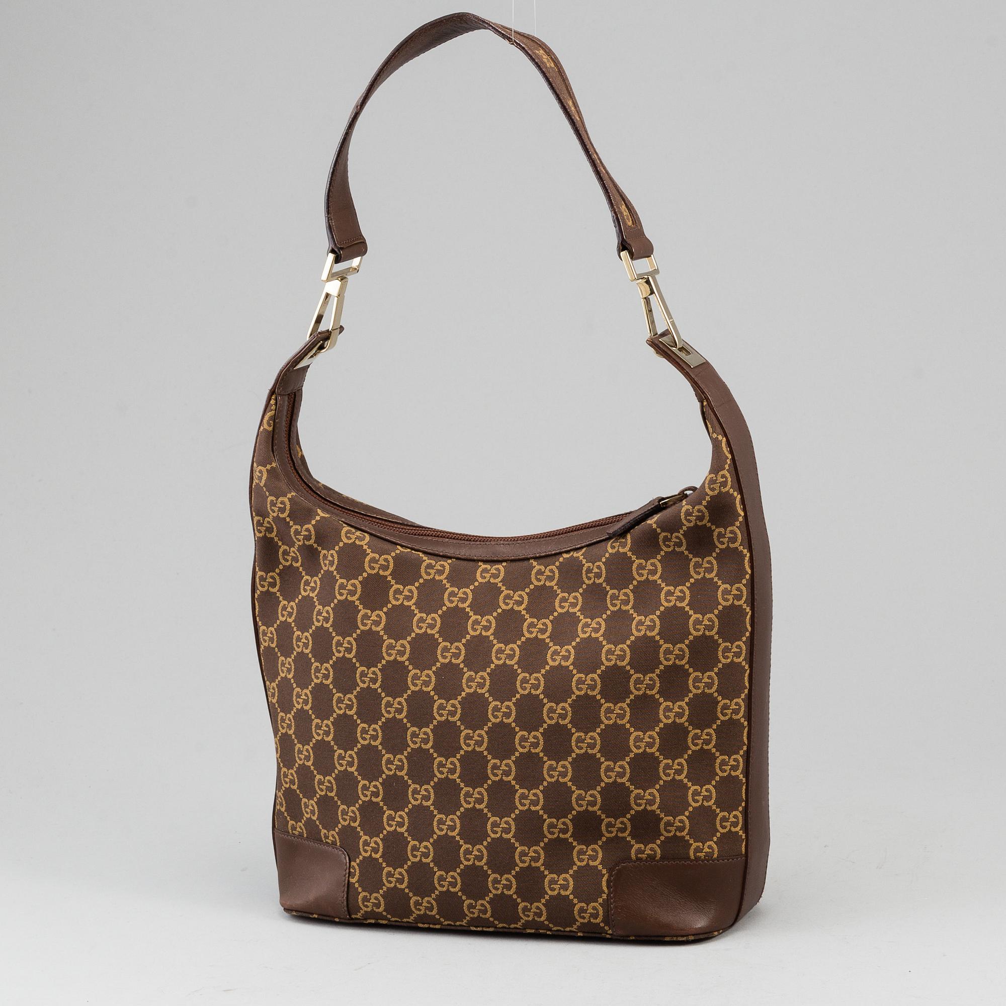 GUCCI, 'GG Canvas Shoulder Bag'.