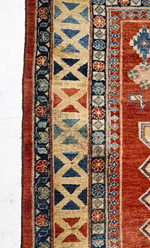 Matta, orientalisk, ca 290 x 204 cm.