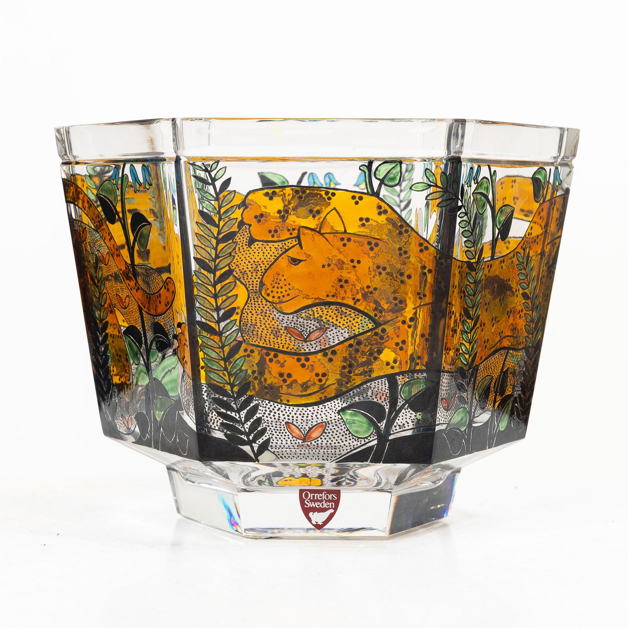 Gunnar Cyrén, a “Leopard Play” glass bowl, Orrefors, 1990.