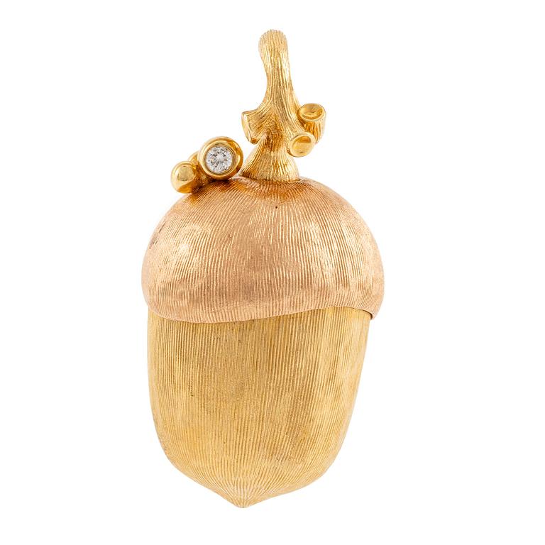 An Ole Lynggaard pendant in 18K gold in two colours with a round brilliant-cut, "Forest Pendant".