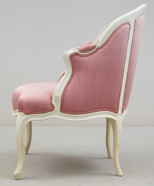 BALJFÅTÖLJ, Louis XV-stil, omkring sekelskiftet 1900.
