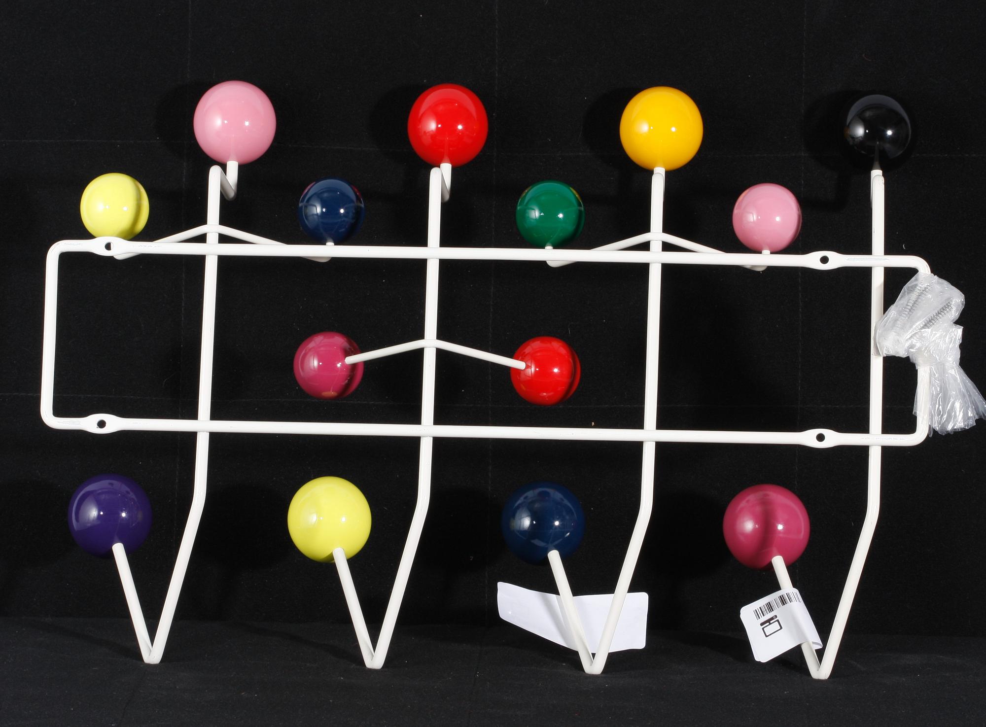 KLÄDHÄNGARE. "Hang it all", Charles & Ray Eames.