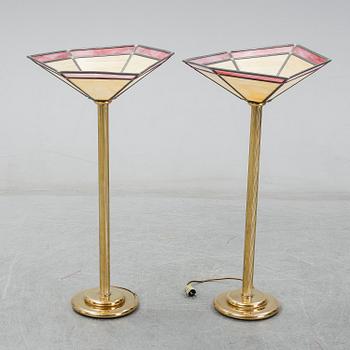 A pair of lamps, second hanf of the 20th Century.