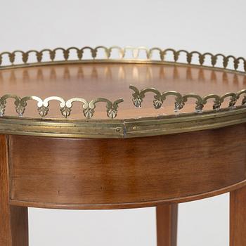 Bord, ett par, omkring år 1900, Gustaviansk stil.
