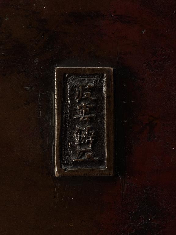 A Japanese bronze censer, Meiji (1868-1912).