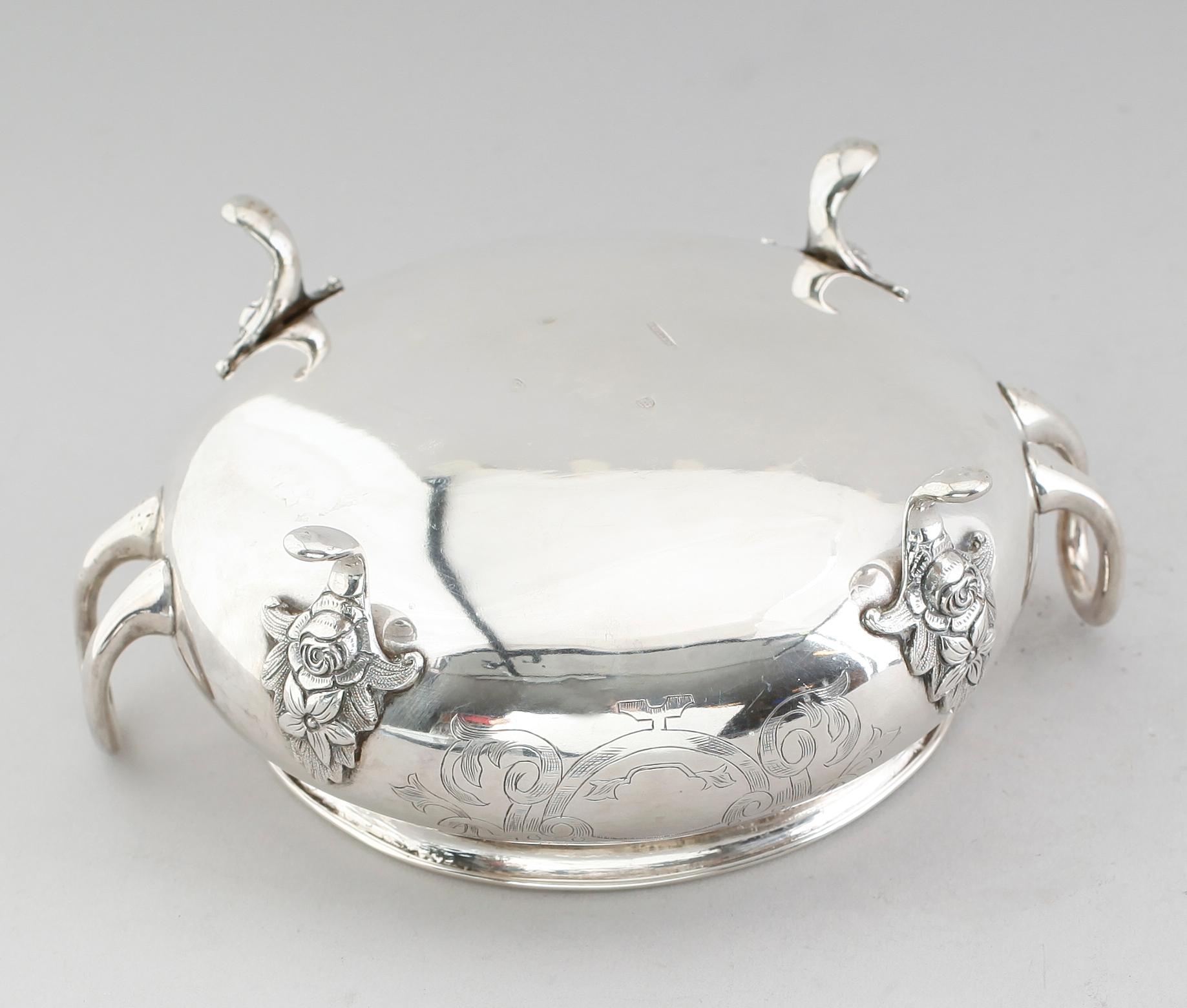 SKÅL, silver, Michelsen, Danmark. Vikt ca 341 g.