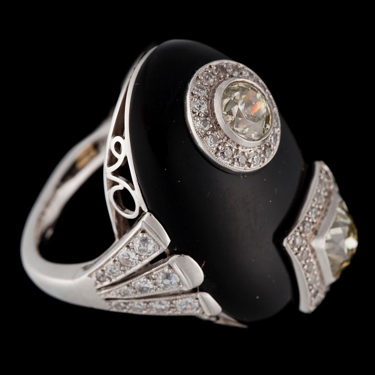 RING.