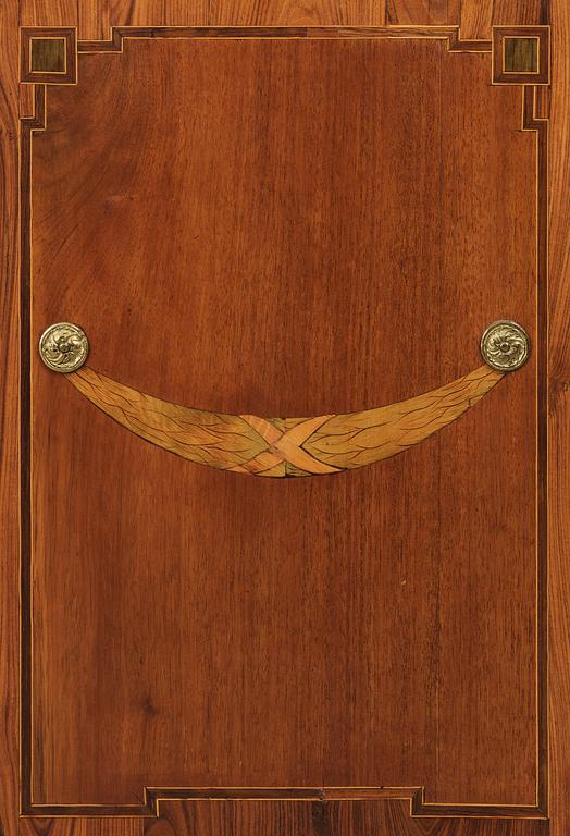 A Gustavian marquetry commode by G. Foltiern (mastewr in Stockholm 1771-1804).