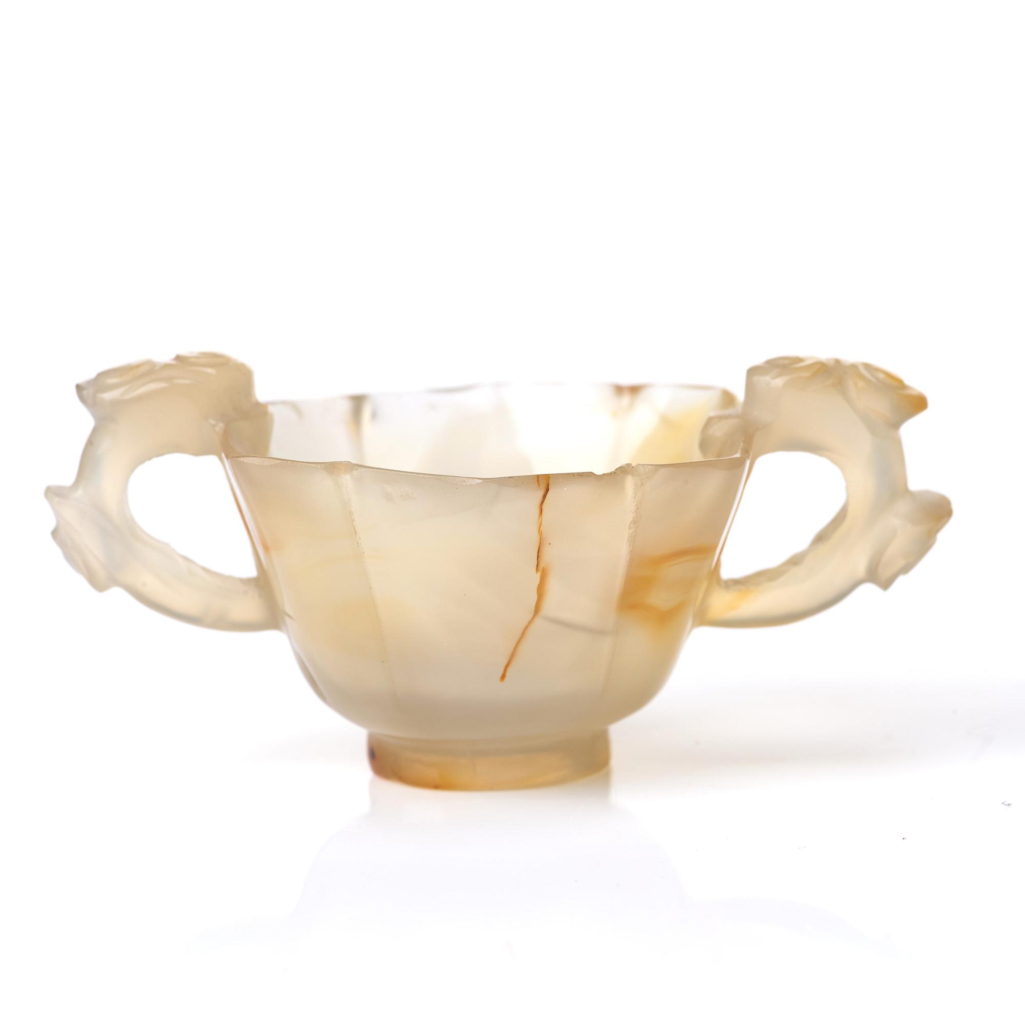 Two agathe cups and a censer with cover, Qing dynasty.