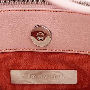 Marc Jacobs, a pink leather 'Cammie' handbag.