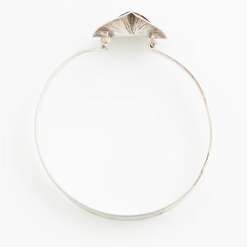 Theresia Hvorslev, bracelet, ring, pendant, earrings, 1 pair, sterling silver, chain, silver, Lidköping 1977, 1976, 1978 and 1973.