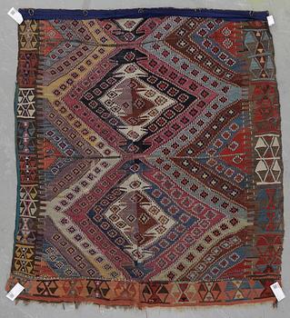 KELIM, Anatolisk, antik. 142 x 156 cm.
