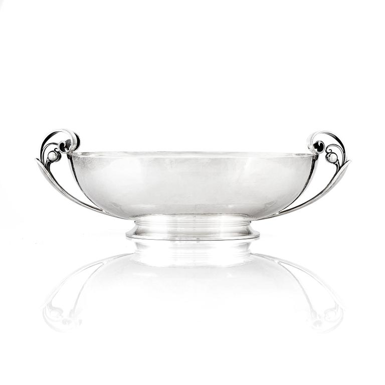 Harald Nielsen, jardiniere, Georg Jensen, Köpenhamn 1945-77, sterling, designnr 622B.