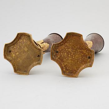 VASER, ett par, empirestil, 1800-tal.