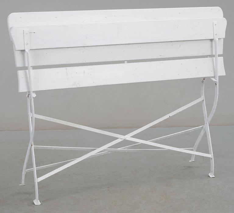 TRÄDGÅRDSSOFFA, sannolikt omkring 1900.