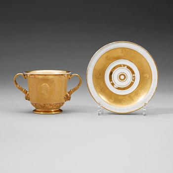 1358. A Russian chocolate cup with saucer, Empire, first half of 19th Century.