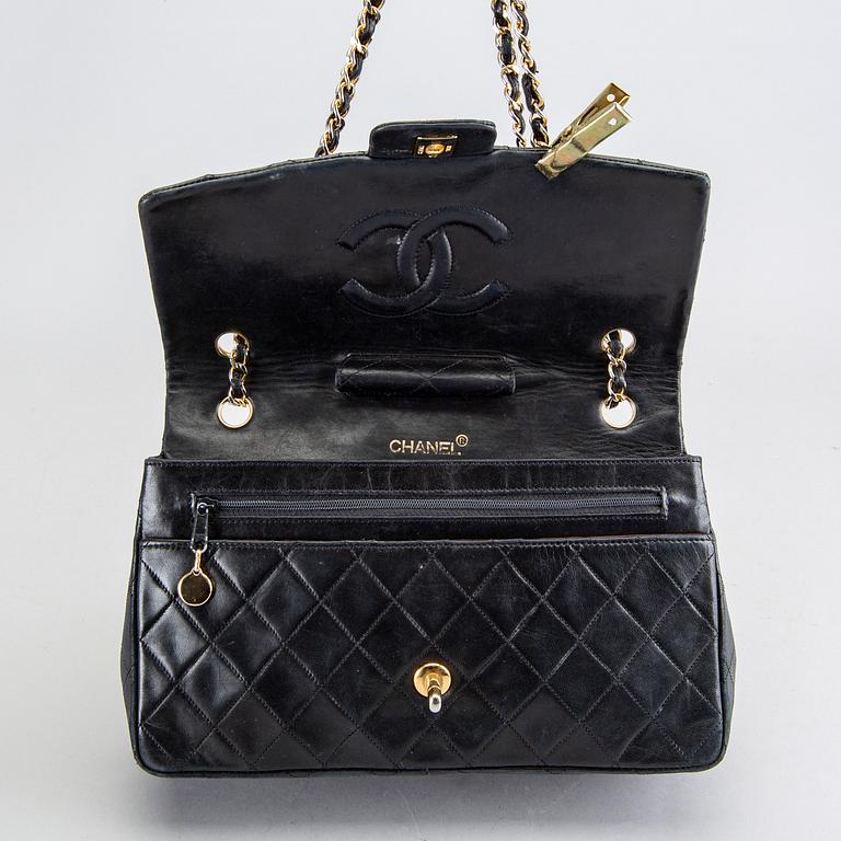 Chanel väska.