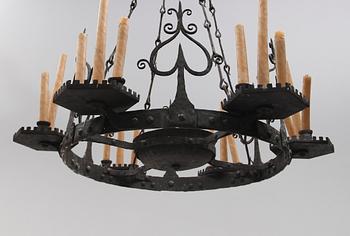 SLOTTSTAKKRONA, 1700-/1800-tal, från Chateaux de Deulin. Diameter 128 cm.