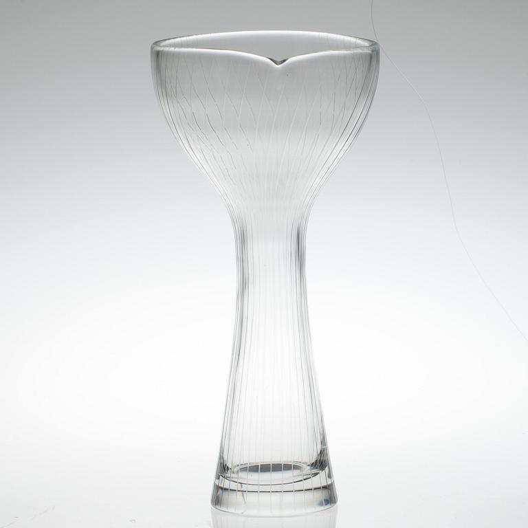 VAS, glas, signerad Tapio Wirkkala Iittala 3520.