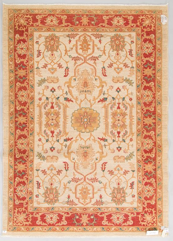 A Ziegler design rug. Ca 200 x 144 cm.