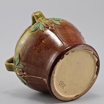 URNA, stengods, Höganäs, jugend, 1900-talets första del.