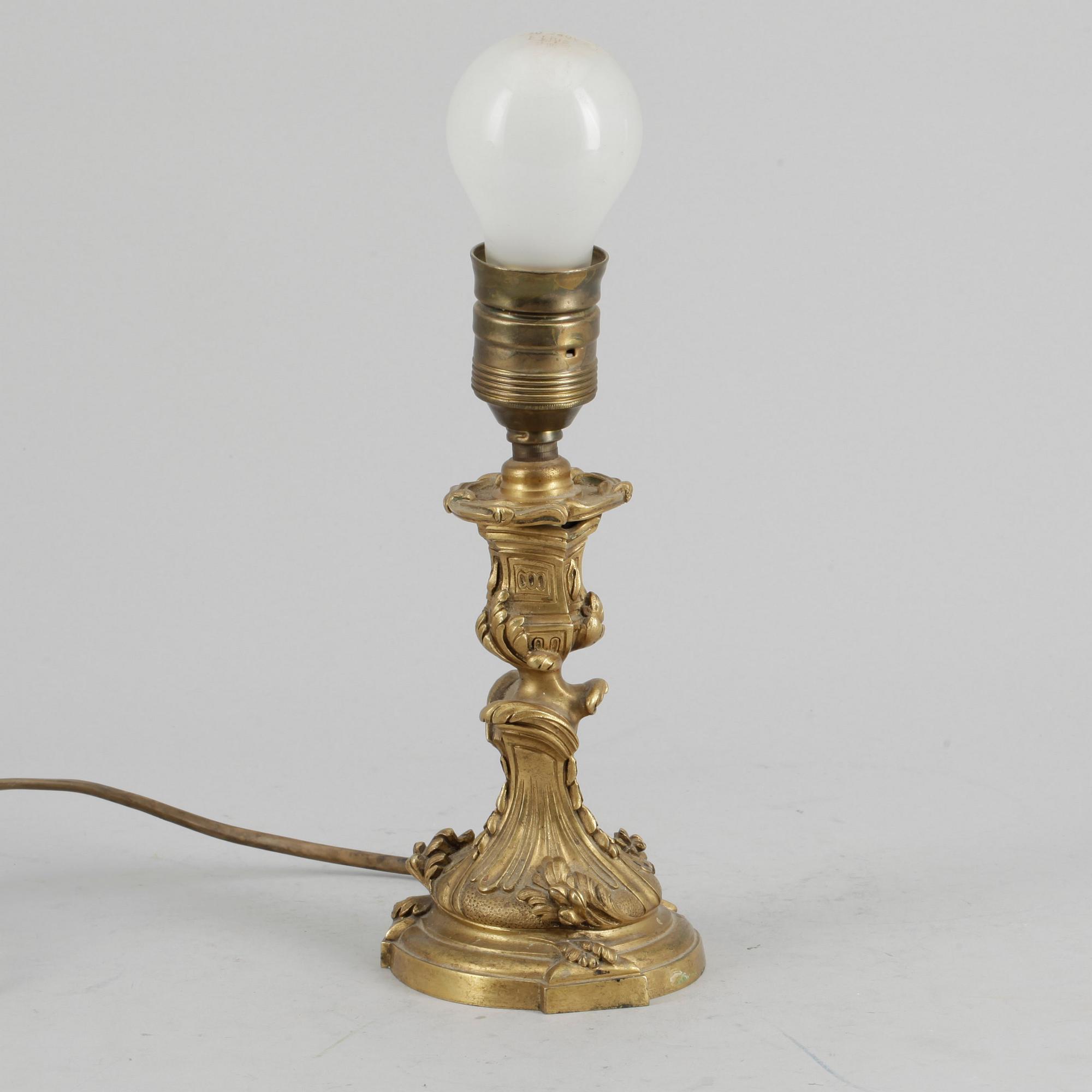 BORDSLAMPA, förgylldbrons, nyrokoko, 1800-talets andra hälft.