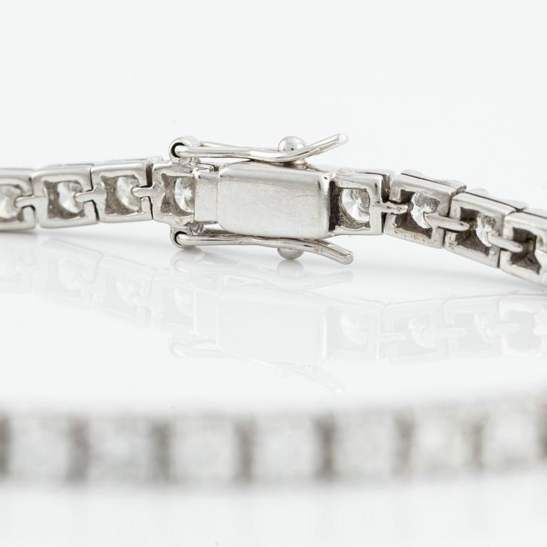 Tennis bracelet, with brilliant-cut diamonds, total approx. 4.80 ct.