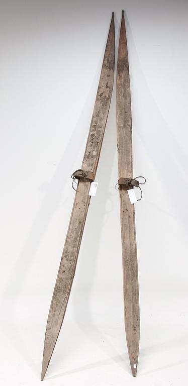 SKIDOR, ett par, trä, 1700/1800-tal.