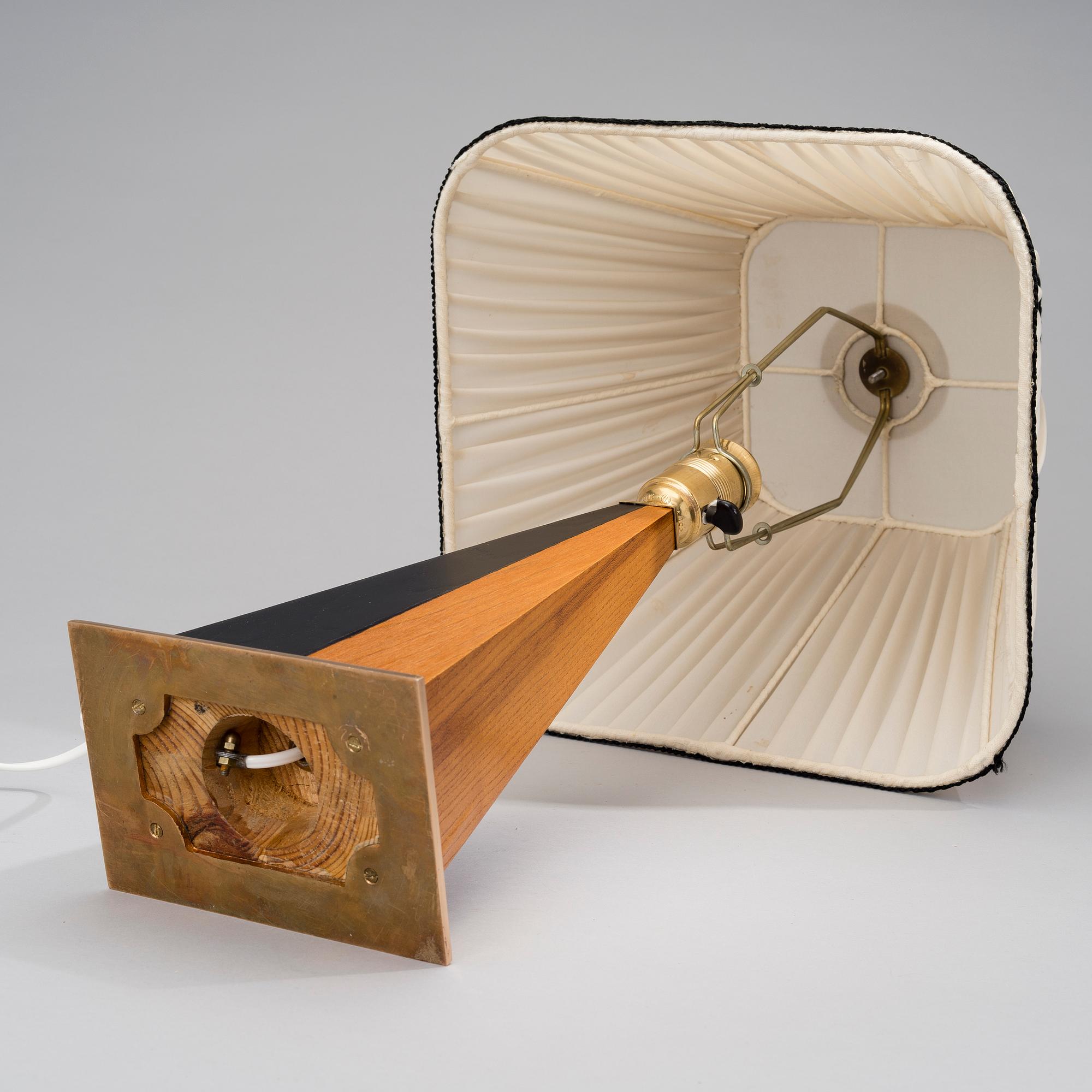 MARIA LINDEMAN, BORDSLAMPA. Idman, 1950/60-tal.