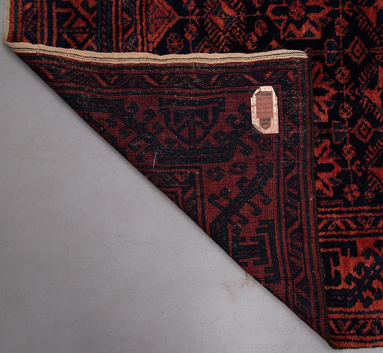 MATTA, persisk, old. Ca 216x152 cm.