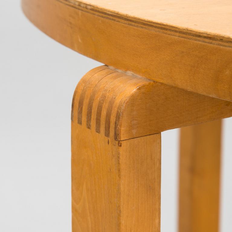 Alvar Aalto, 1940s '73' table and four '69' chairs for O.Y. Huonekalu- ja Rakennustyötehdas A.B.