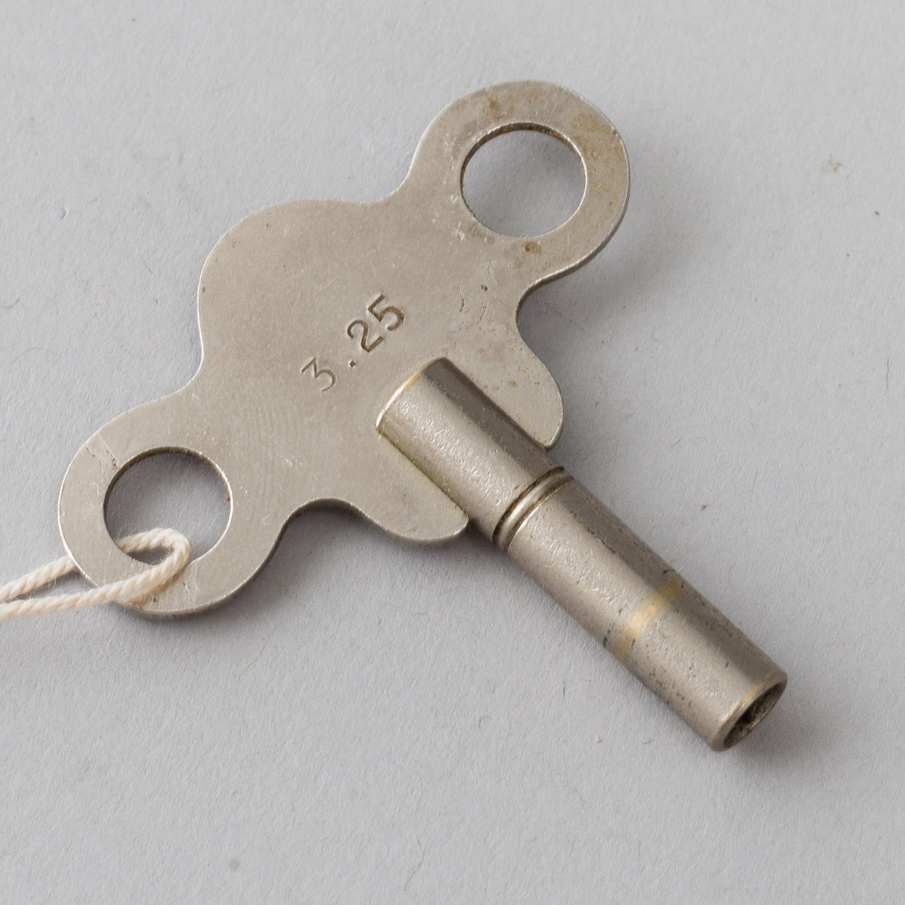 A French pendulum clock, ca 1900.